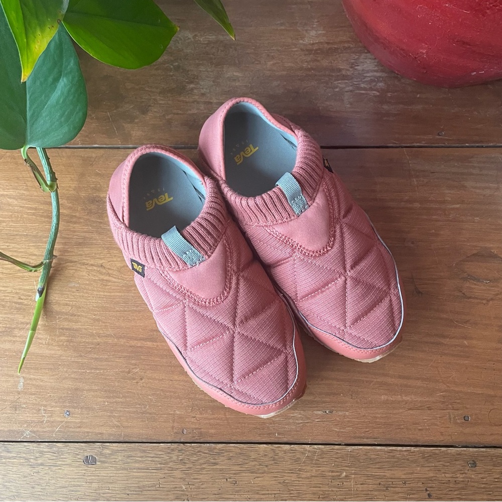 Teva ReEmber Slip-Ons - Women's Size 7